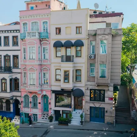 Mai Inci Pera Istanbul